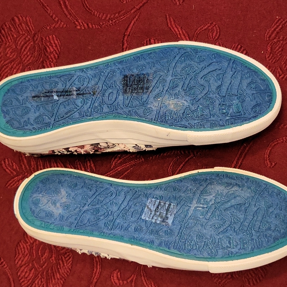 Blowfish distressed floral denim shoes - Picture 8 of 9